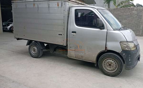 DAIHATSU GRAN MAX