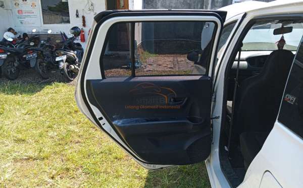 DAIHATSU SIGRA D