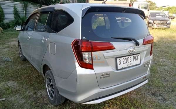 DAIHATSU  SIGRA  R