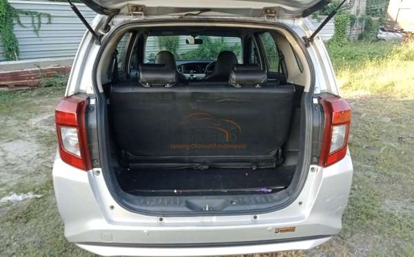 DAIHATSU  SIGRA  R