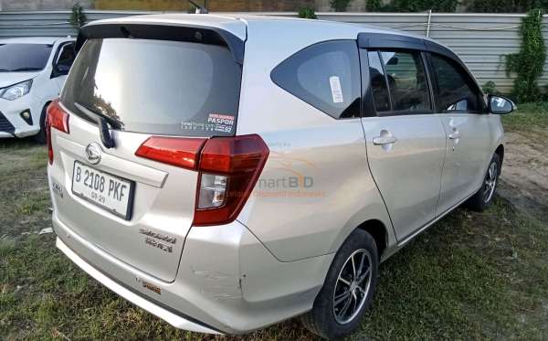 DAIHATSU  SIGRA  R