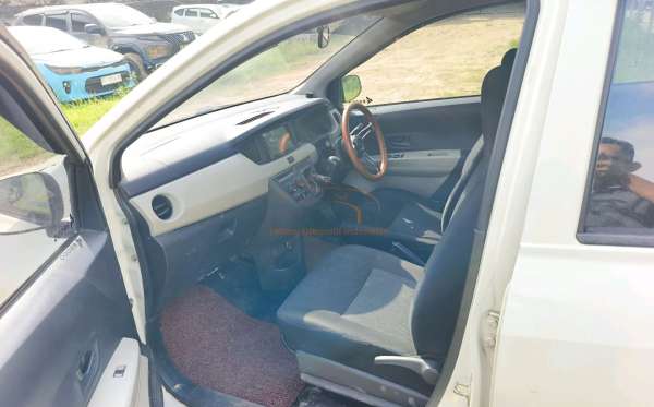 DAIHATSU SIGRA D