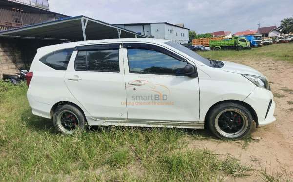 DAIHATSU SIGRA D