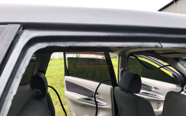 DAIHATSU XENIA