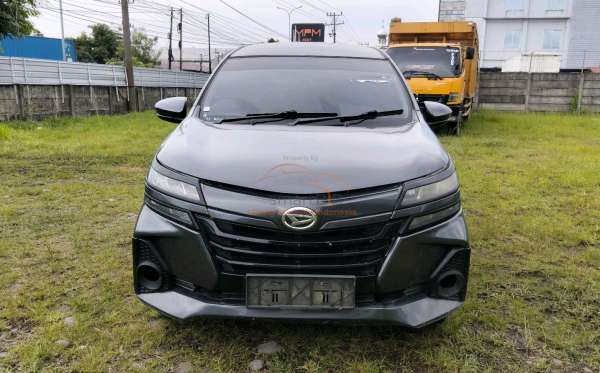 DAIHATSU XENIA