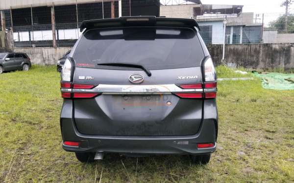 DAIHATSU XENIA