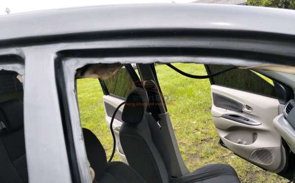 DAIHATSU XENIA