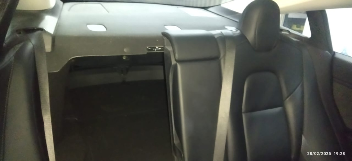TESLA TESLA 3