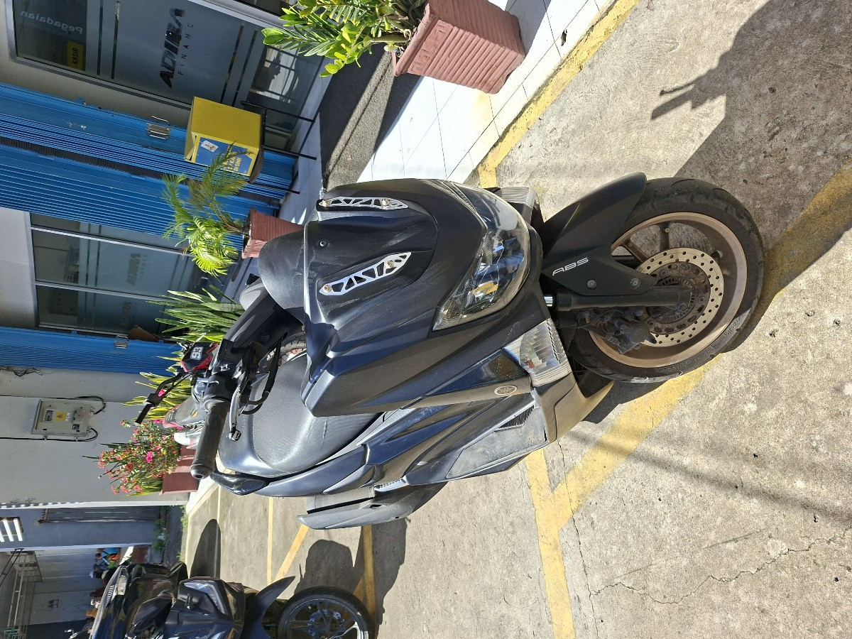 YAMAHA NMAX