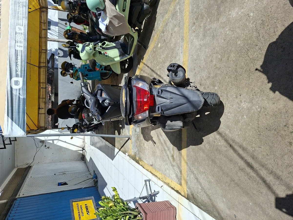 YAMAHA NMAX