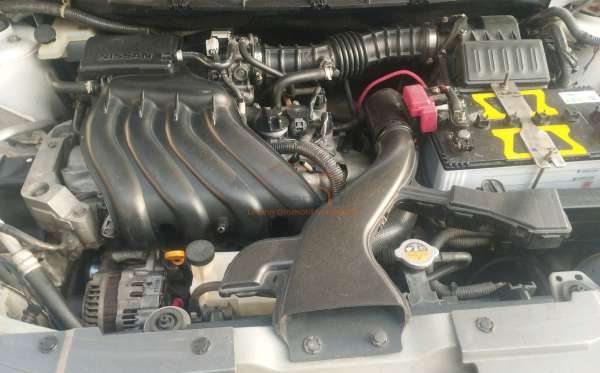 NISSAN GRAND LIVINA XV 1.5