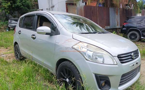 SUZUKI ERTIGA