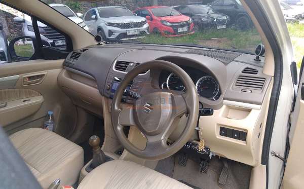 SUZUKI ERTIGA