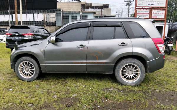 SUZUKI GRAND VITARA JLX 2WD