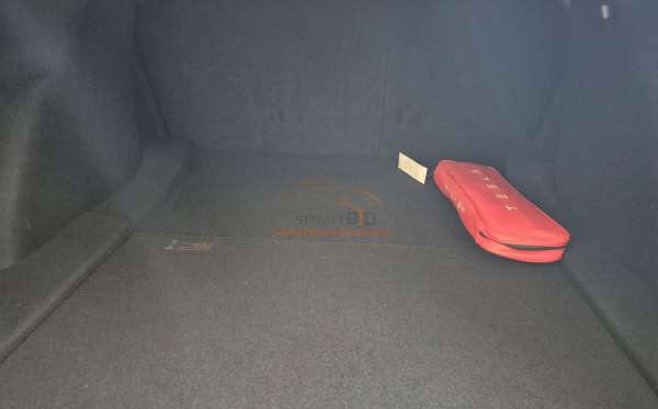 TESLA  TESLA 3