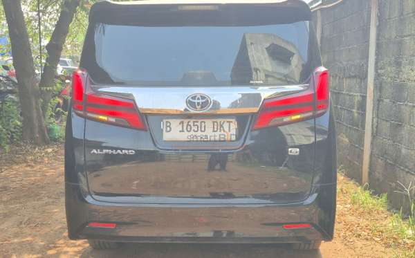 TOYOTA ALPHARD 2.5 G