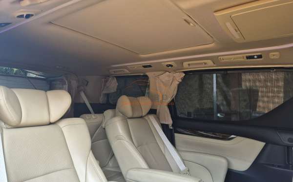TOYOTA ALPHARD 2.5 G