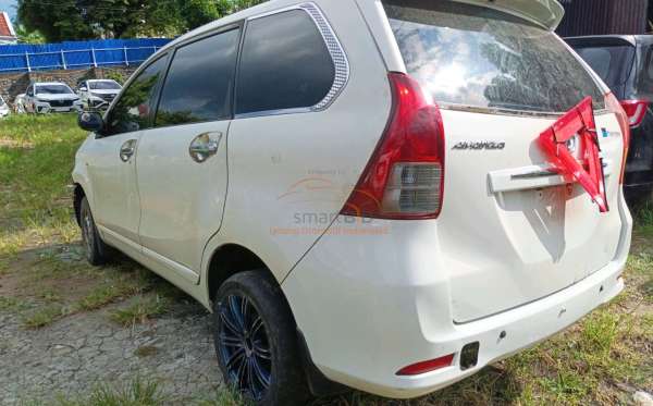 TOYOTA AVANZA