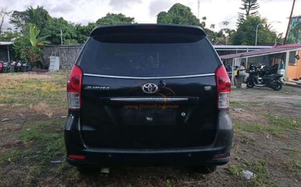 TOYOTA AVANZA