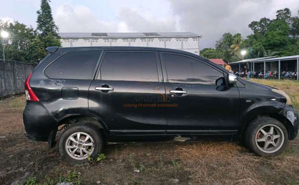 TOYOTA AVANZA