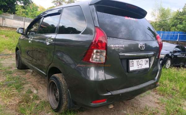 TOYOTA AVANZA