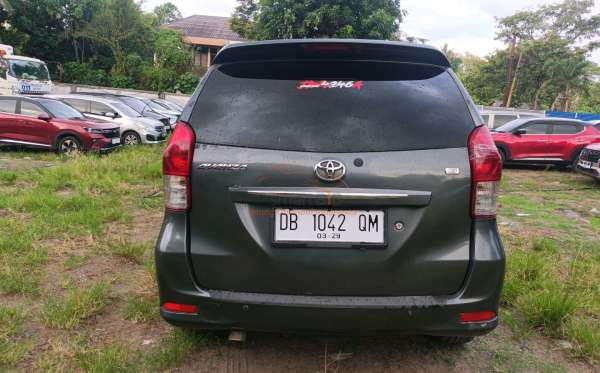 TOYOTA AVANZA