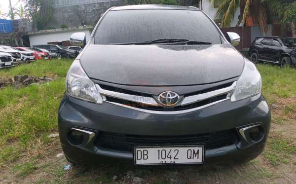 TOYOTA AVANZA