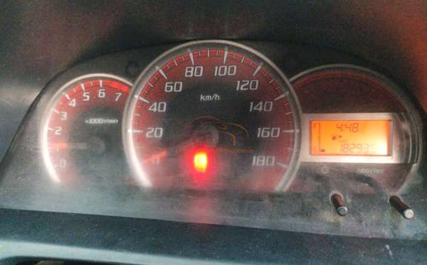 TOYOTA AVANZA