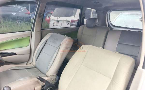 TOYOTA AVANZA 1.3 G