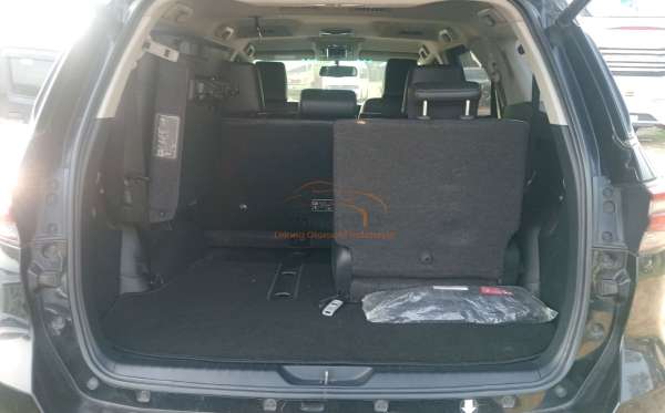 TOYOTA FORTUNER 2.4 VRZ