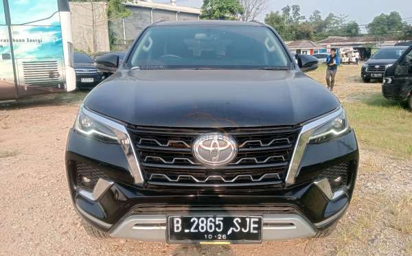 TOYOTA FORTUNER 2.4 VRZ