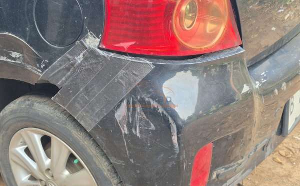 TOYOTA YARIS E