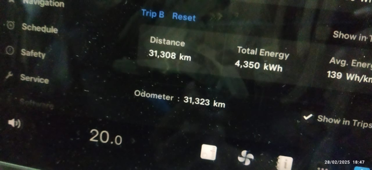 TESLA TESLA 3