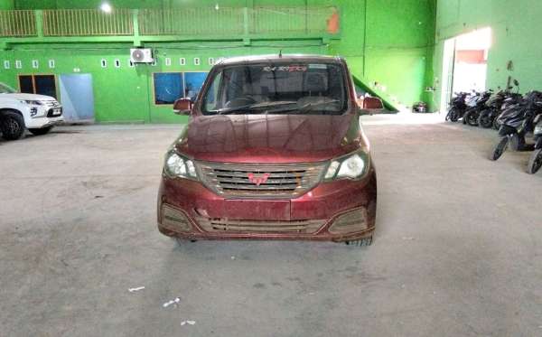 WULING CONFERO