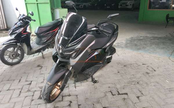 YAMAHA NMAX TRB