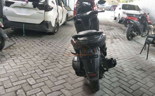 YAMAHA NMAX TRB