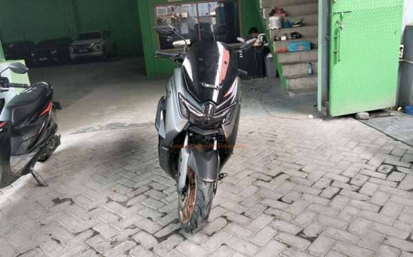 YAMAHA NMAX TRB