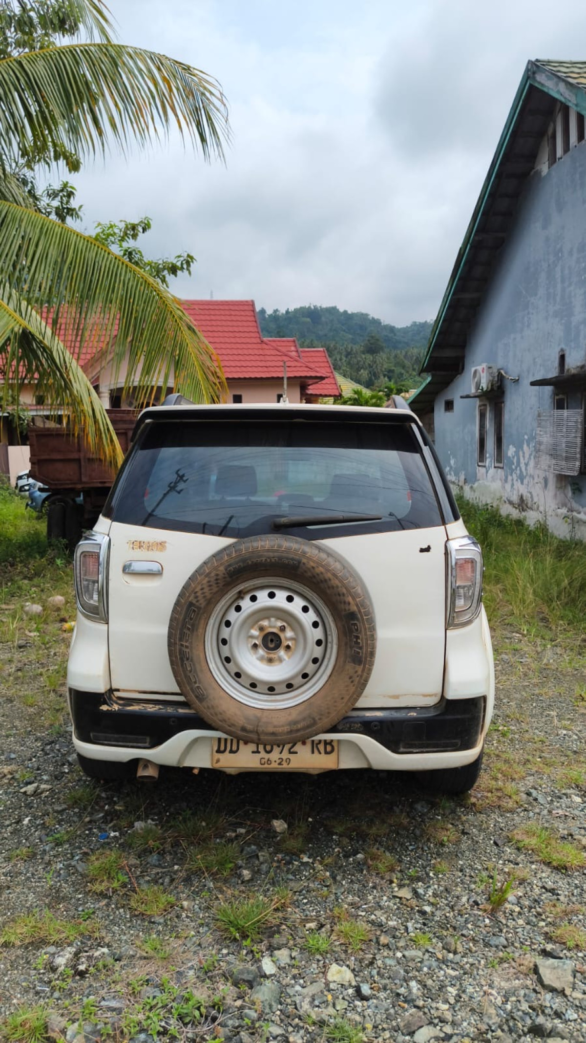 DAIHATSU TERIOS  R