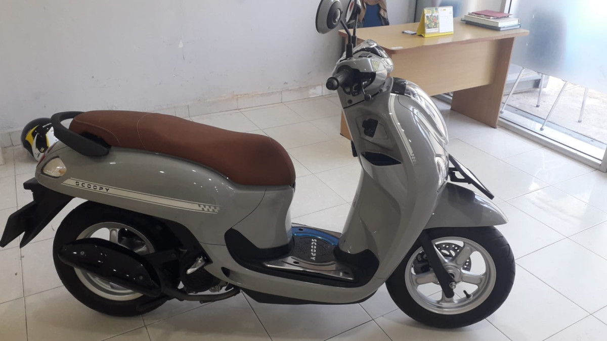 HONDA SCOOPY PRESTIGE