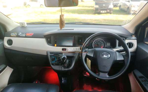 DAIHATSU SIGRA R