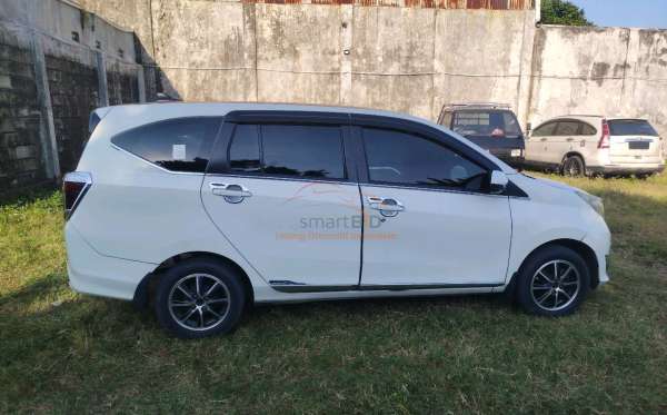 DAIHATSU SIGRA R