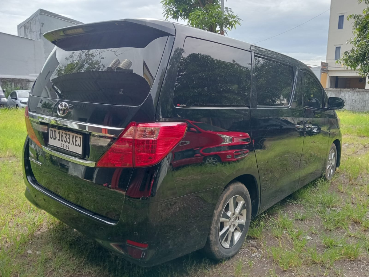 TOYOTA ALPHARD  2.4 X
