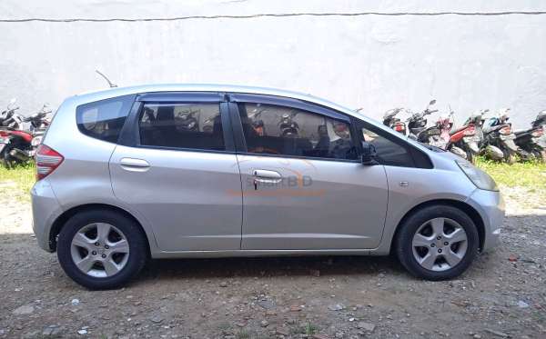HONDA JAZZ GE8 1.5 S