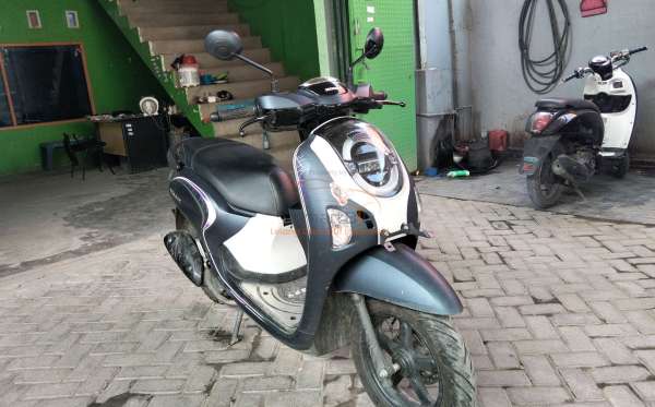 HONDA  SCOOPY