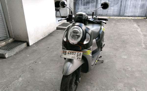 HONDA SCOOPY STYLISH