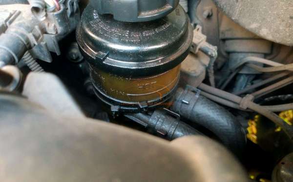 HYUNDAI H-1 2.5 AT
