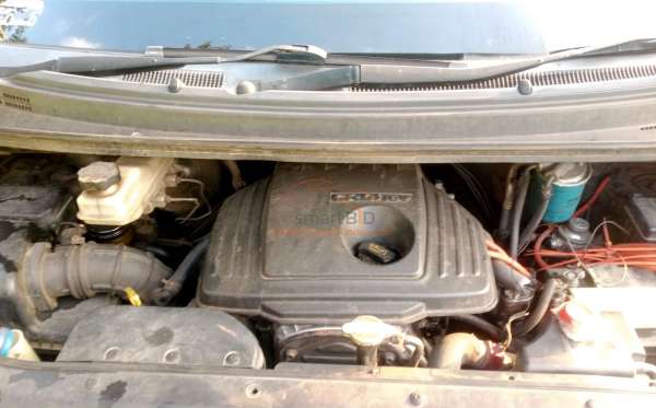 HYUNDAI H-1 2.5 AT