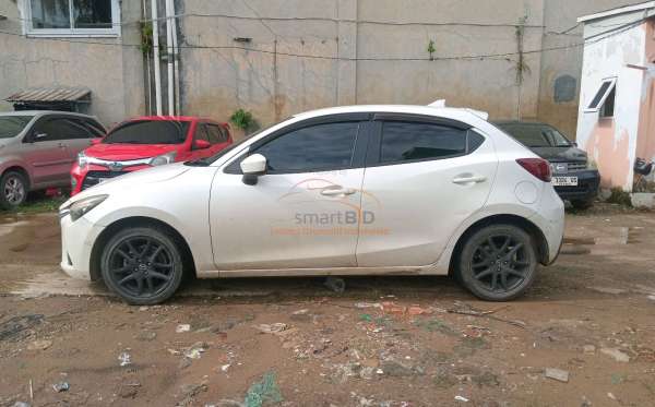 MAZDA  MAZDA 2  1.5L