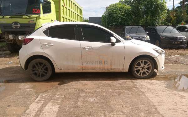 MAZDA  MAZDA 2  1.5L