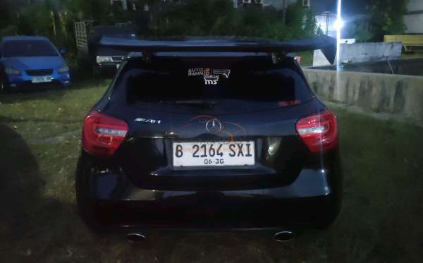 MERCEDES BENZ A 200